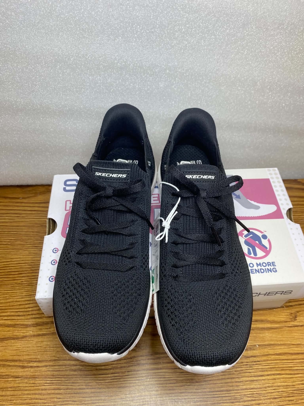 Skechers Womens Hands Free Swift Fit Memory Foam Slip On Comfort Black Shoes 7.5
